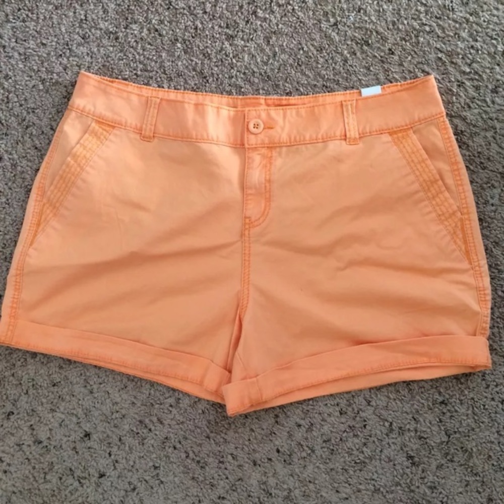Maurice's orange chinos shorts plus SZ